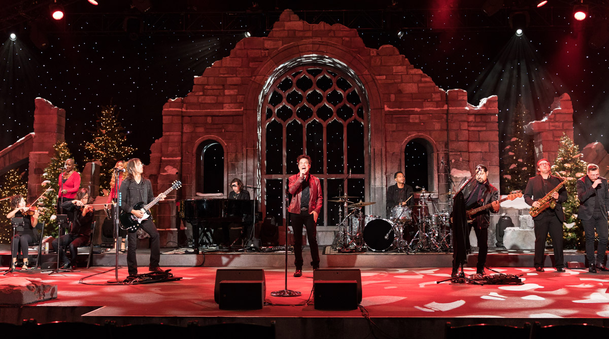 Christmas Under the Stars - Train